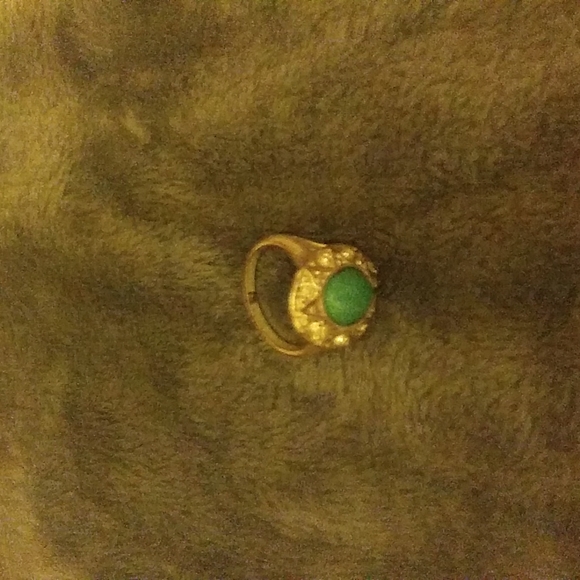 Ring - Picture 1 of 1